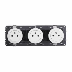 Legrand Céliane – Prise 3x2P+T Surface Précablé – Ensemble Blanc à Composer